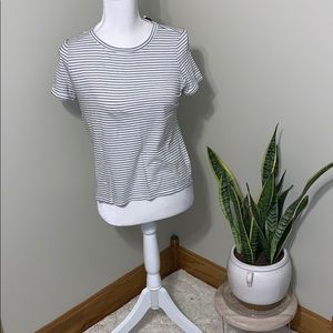 {aeo} white & black top